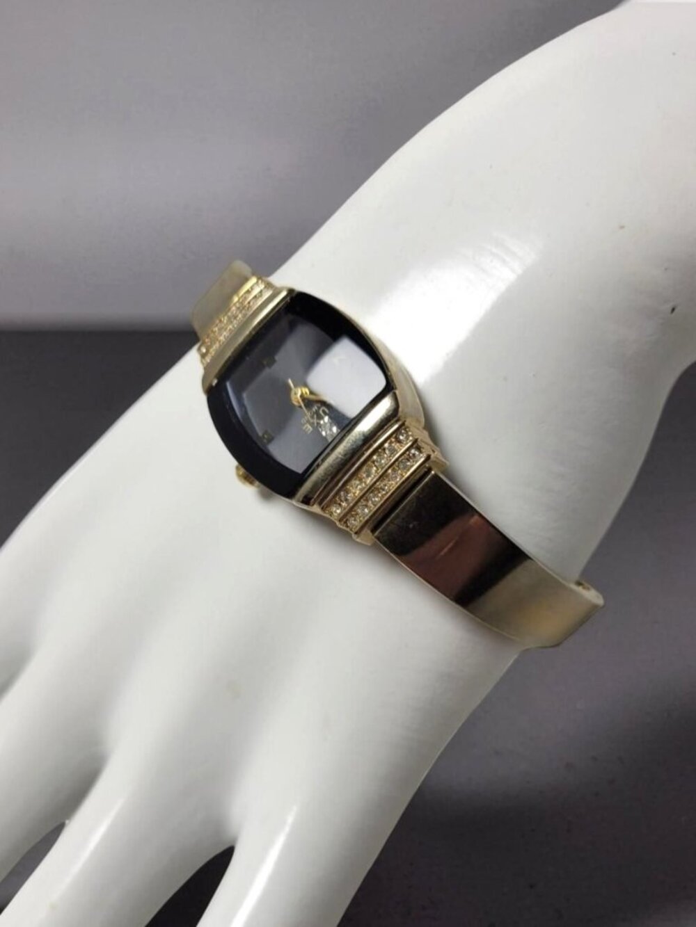 Vintage Luxe Diamond ZRT5001 Gold Tone Quartz Watch